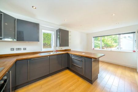5 bedroom house to rent - Photo 2