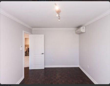 For Lease - 714R Dufferin Street, Toronto, Ontario - Photo 2