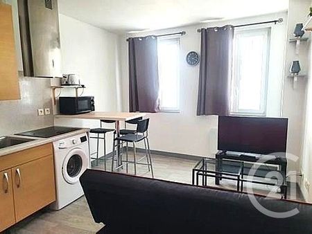 Location Appartement 1 pièce 23m² BRIE COMTE ROBERT 77170 - Photo 3