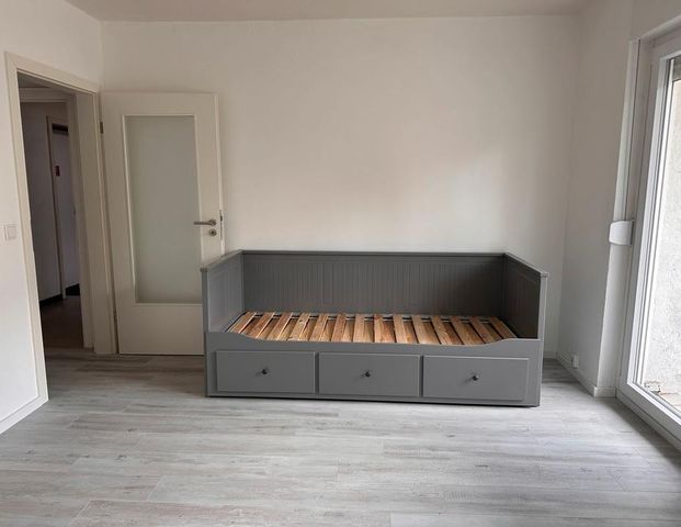Neu renovierte 1 Zimmer Wohnung mit Balkon in BI Brackwede - Photo 1