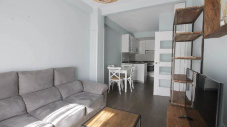 1-bedroom apartment for rent in Trafalgar - Photo 2