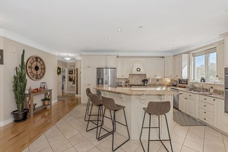 For Lease - 3782 Etienne Road, Orleans - Cumberland and Area, Ontario - Photo 4