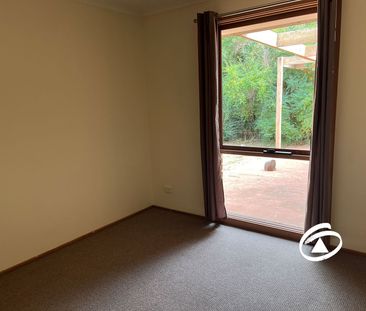 130 Warana Drive, 3976, Hampton Park Vic - Photo 2