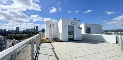 Penthouse mit riesiger Dachterrasse nahe Kagran und Alte Donau - Erstbezug - Photo 2