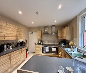 Earlham Road, Norwich - Photo 6