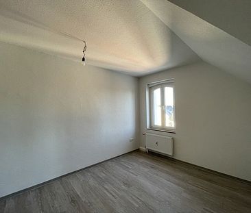 Etwas Besonderes: großzügige 3-Zimmer-Wohnung mit eigenem Eingang und Gartenanteil - Foto 4