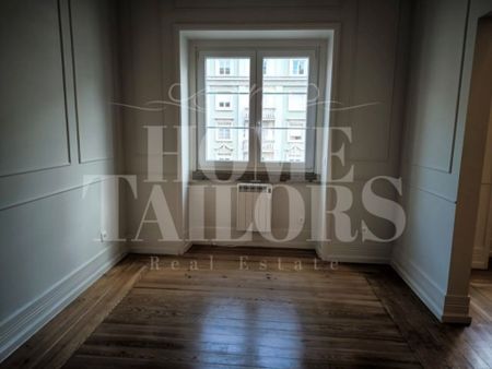 4 room luxury Apartment for rent in Lisbon - Photo 3