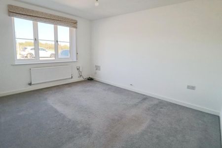 4 bedroom detached house to rent - Photo 5