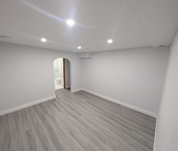 For Lease - 2620 Windjammer Road Unit# Basement, Mississauga, Ontario - Photo 6