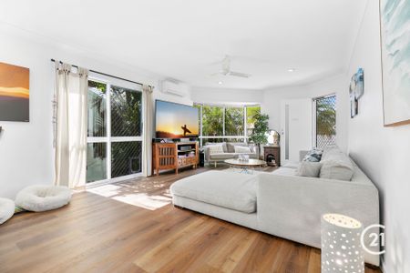 The Very Best in Easy-Care Beachside Living - Photo 5