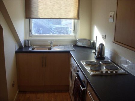 2 bedroom flat to rent - Photo 3