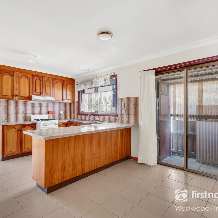 10 Fairway Avenue, 3029, Hoppers Crossing Vic - Photo 1