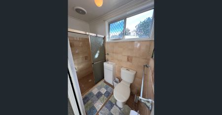 Share House - 4 bedrooms, open plan living space with aircon, fully furnished and all bills included! - Photo 4