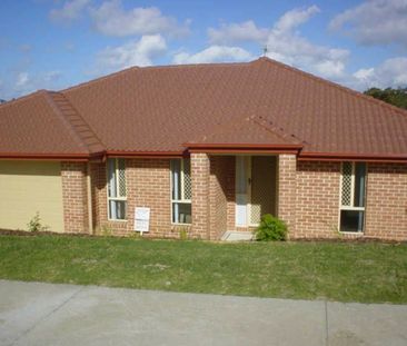 QUALITY 4 BEDROOM HOME IN ALEXANDER RIDGE ESTATE - Photo 1