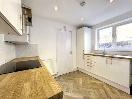 3 bed terraced house to rent in NE31 - Photo 5