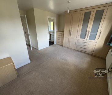 4 bedroom detached house to rent - Photo 6