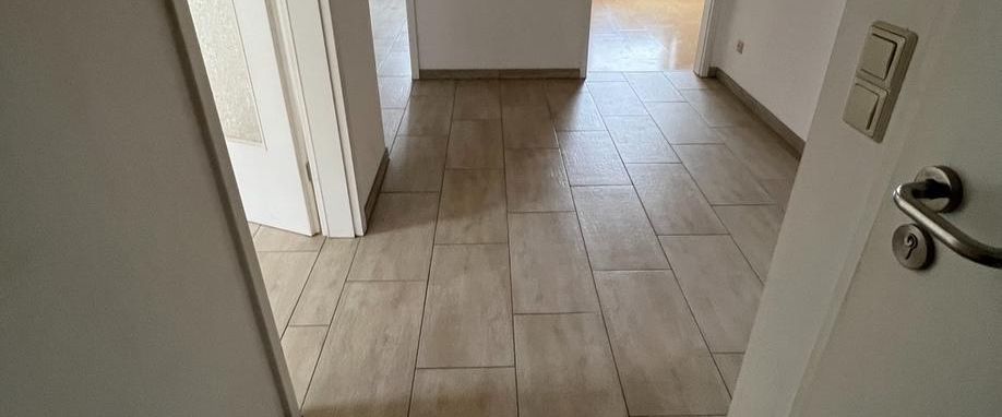 Moderne 3/4-Zi.-Whg. 107 m² + 45 m² DB, Stellplatz Reislingen - Photo 1