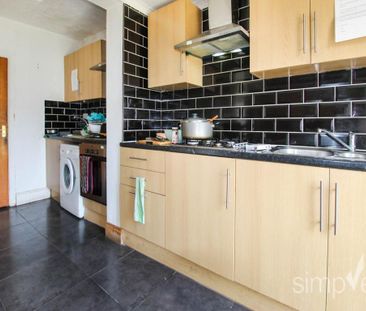 1 bedroom in a house share to rent - Photo 5
