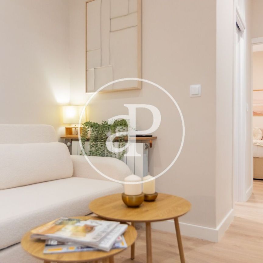 Flat for rent in Fuente del Berro (Madrid) - Photo 1