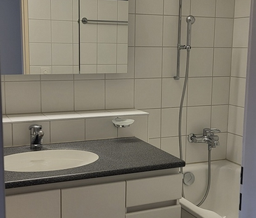 Gemütliche 2.5-Zimmerwohnung inmitten von Thalwil - Photo 3