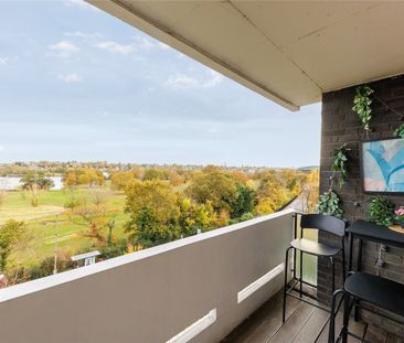 Lakeview Court, Wimbledon Park Road, London, SW19 flat to rent - Photo 3