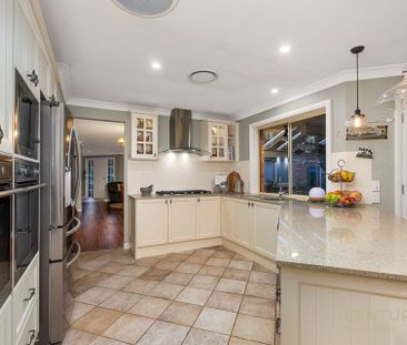 Stunning Family Home - Photo 6