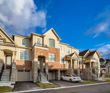 For Lease - 125 Lyall Stokes Circle, East Gwillimbury, Ontario - Photo 2