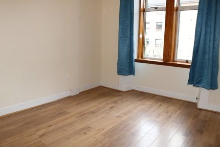 Crow Road, Anniesland - Photo 3