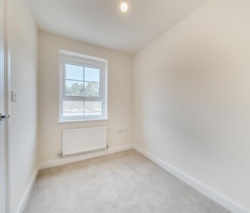 4 Bedroom House - End Terrace - Photo 5