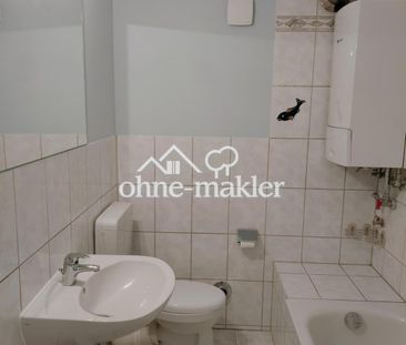 Gemütliche, zentrale Wohnung mit Einbauküche u. Balkon in ruhiger Z... - Photo 5