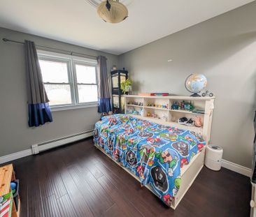 133 Afton Ave, Welland - 3 Bedroom Main Unit - Photo 5