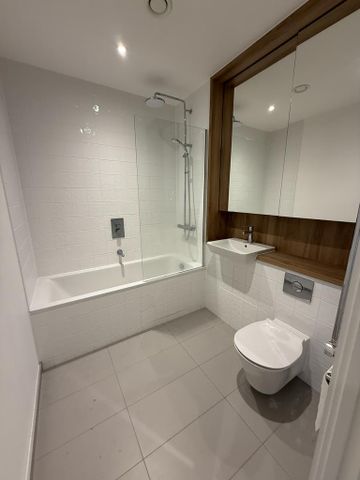 2 bedroom flat to rent - Photo 4