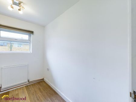 3 bedroom terraced house to rent - Photo 5
