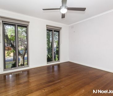 10 Kalonga Road, BALWYN NORTH - Photo 3