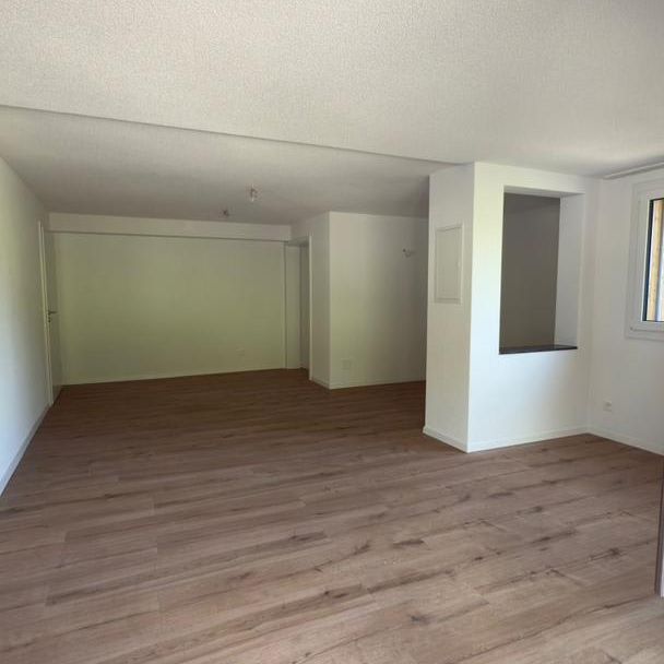 2.5 Zimmer, 74 m², 2. Stock - Photo 1