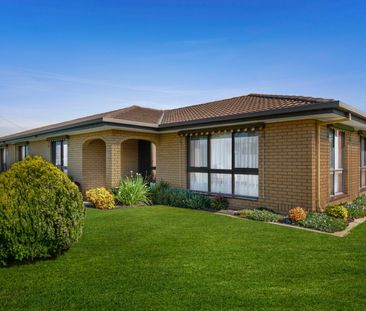Quality Family Home in Peaceful Lifestyle Pocket - Photo 4