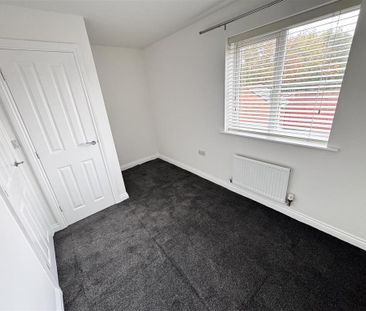 2 bedroom end of terrace house to rent - Photo 6