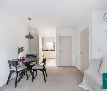 Eve Drive, Harlow, Essex, CM18 - Photo 2