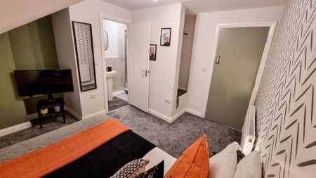 1 bedroom in a house share to rent - Photo 5