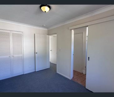 Spacious home in a great location - Photo 5