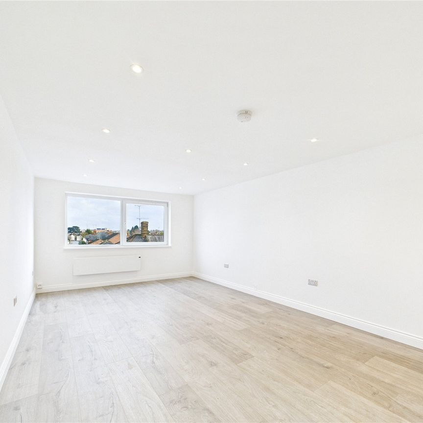 Mildmay Court, Mildmay Road, Chelmsford, Essex, CM2 0DY - Photo 1