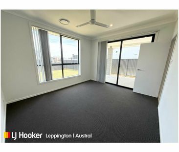 MODERN DOUBLE STOREY LIVING AT ITS FINEST - Photo 3