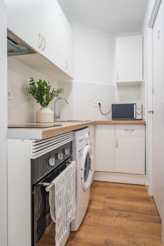 Large&nbsp;room in calle Alberto Aguilera. - Photo 4