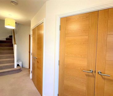 2 bedroom maisonette to rent - Photo 2