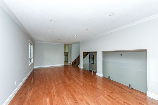 For Lease - 3162 Folkway Drive Unit# Upper Level, Mississauga, Ontario - Photo 1