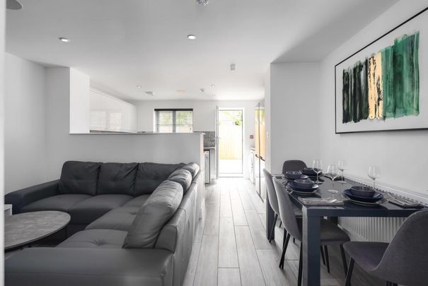 5 bedroom house to rent - Photo 1