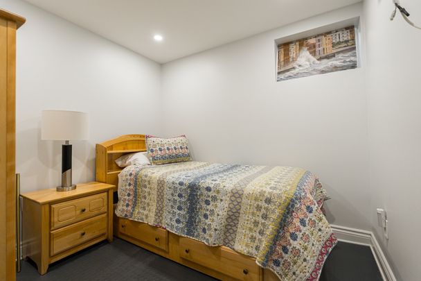 260 Allancroft Road - Photo 1