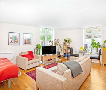 Old South Lambeth Road, London, SW8 - Photo 2