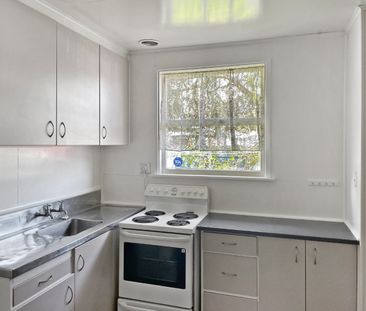 Spacious and private in Clouston - Photo 6