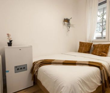 Room in a shared 6-bedroom apartment for rent in Goya, professionals and students only. - Photo 5